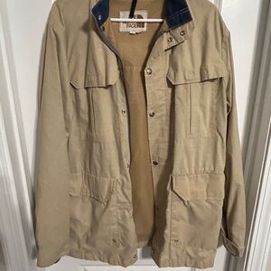 The North Face Men's Beige and Navy Field Jacket